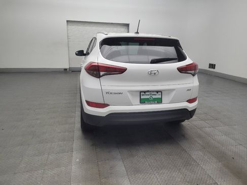 Used 2017 Hyundai Tucson SE w/ SE Popular Package 02 AWD/4WD image 6