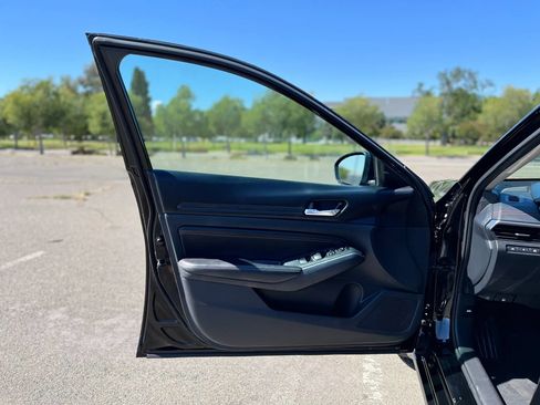 Used 2019 Nissan Altima 2.5 SR AWD/4WD image 9