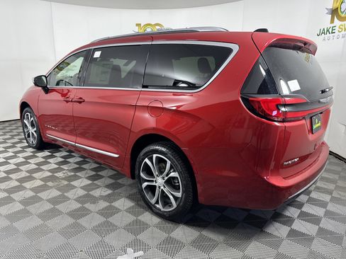 New 2026 Chrysler Pacifica Pinnacle AWD/4WD image 6