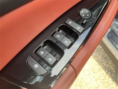 Certified 2024 Kia Sportage SX image 13