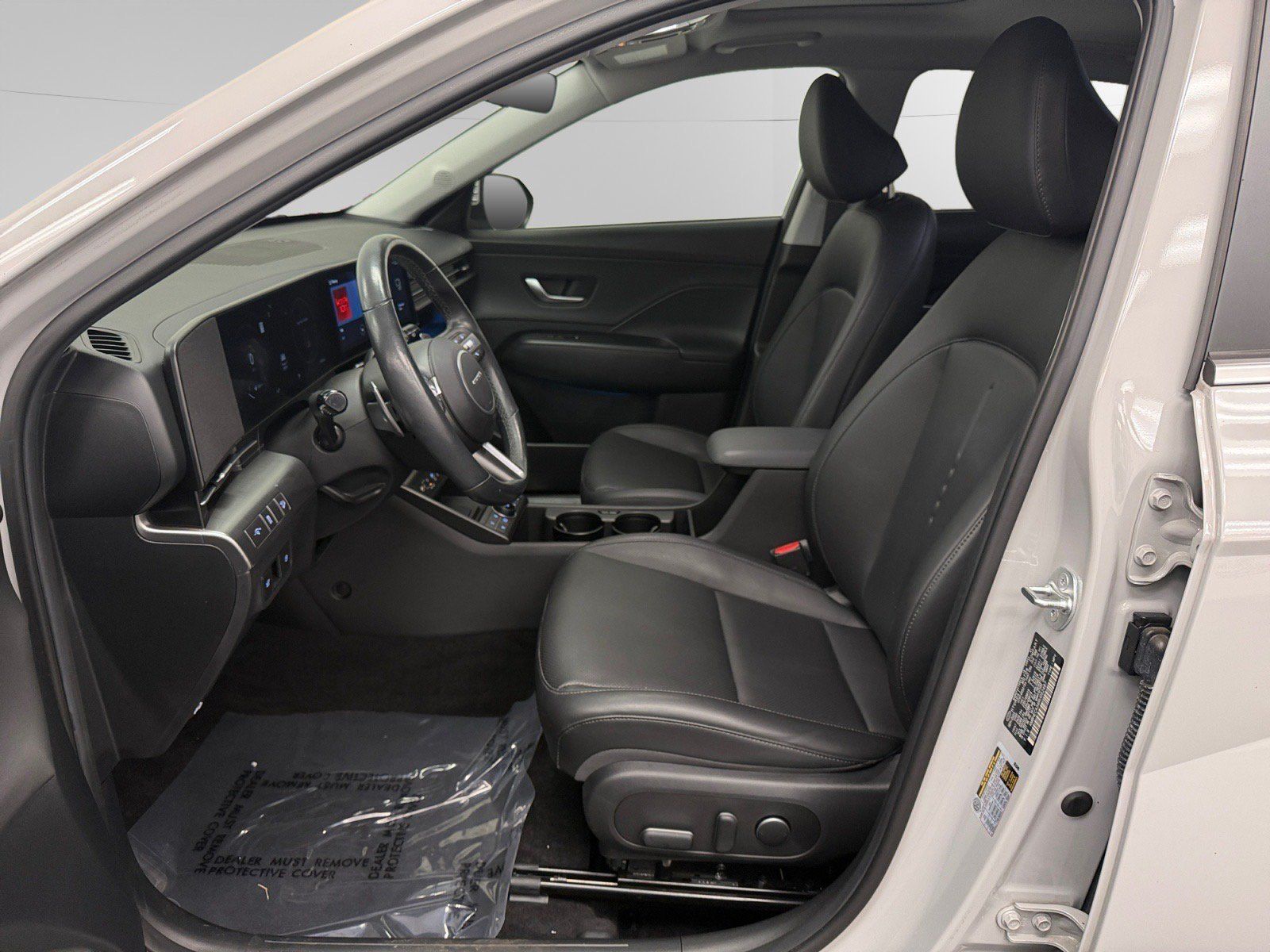 Used 2024 Hyundai Kona Limited AWD/4WD image 9