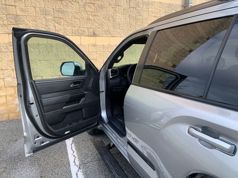 Used 2024 Toyota Sequoia Platinum image 10