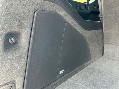 Used 2024 Cadillac Escalade ESV Sport Platinum w/ LPO, ONYX Package image 59