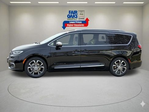 New 2026 Chrysler Pacifica Pinnacle FWD image 10