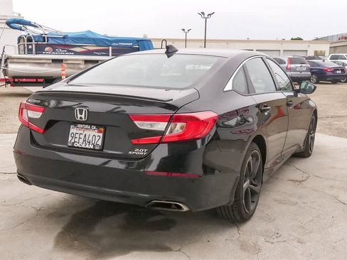 Used 2022 Honda Accord Sport image 9