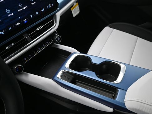 New 2026 Chevrolet Equinox EV LT AWD/4WD image 14