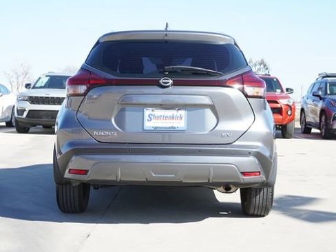Used 2023 Nissan Kicks SV w/ Interior Electronics Package image 8