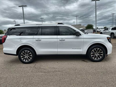 Used 2025 Ford Expedition Max Platinum AWD/4WD image 10