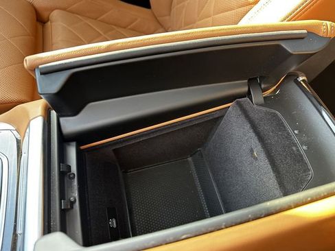 Used 2024 BMW X7 xDrive40i image 27