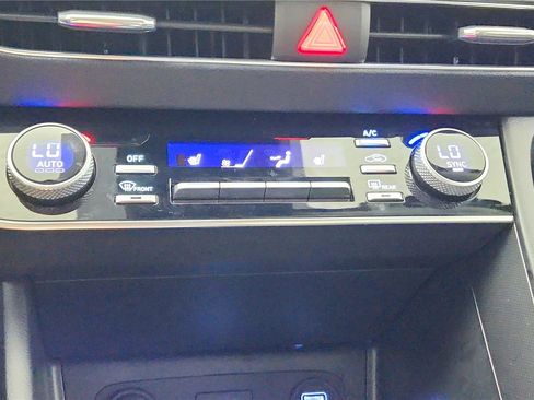 Used 2023 Hyundai Sonata SEL image 35