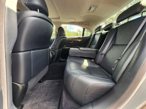 Used 2013 Lexus LS 460 Luxury image 23