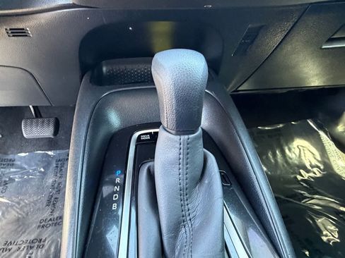 Used 2020 Toyota Corolla LE w/ Carpet Mat Package (TMS) FWD image 22