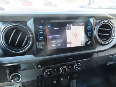 Used 2019 Toyota Tacoma 2WD Double Cab image 26