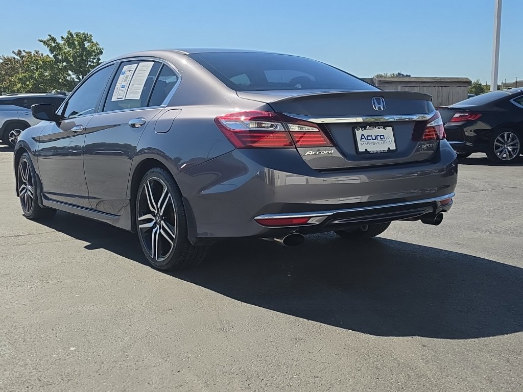 Used 2017 Honda Accord Sport image 5