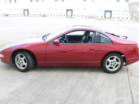Used 1994 Nissan 300ZX Hatchback RWD image 2