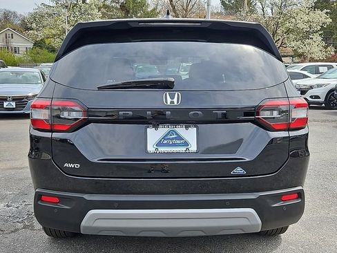 Certified 2024 Honda Pilot EX-L image 5