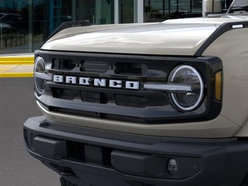 New 2025 Ford Bronco Outer Banks image 19