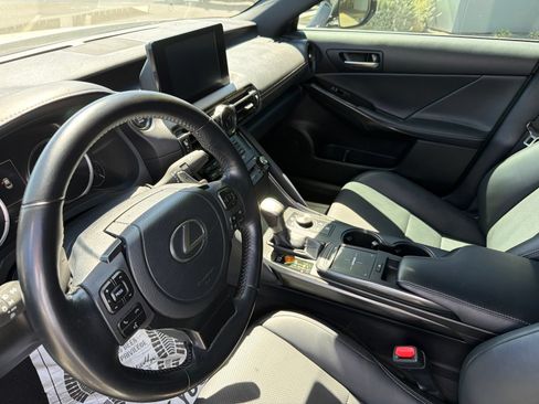 Used 2023 Lexus IS 300 w/ Comfort Package RWD image 5