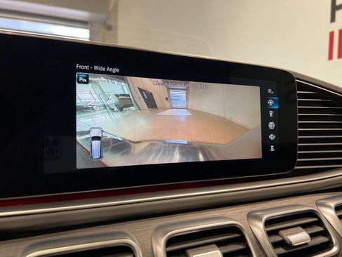 Used 2021 Mercedes-Benz Maybach GLS 600 4MATIC image 33