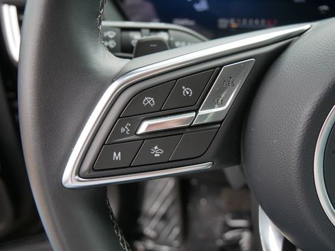 Used 2025 Buick Envision Preferred AWD/4WD image 29