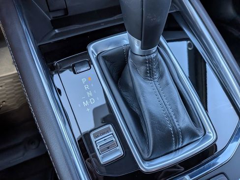 Used 2025 MAZDA CX-5 Signature image 19