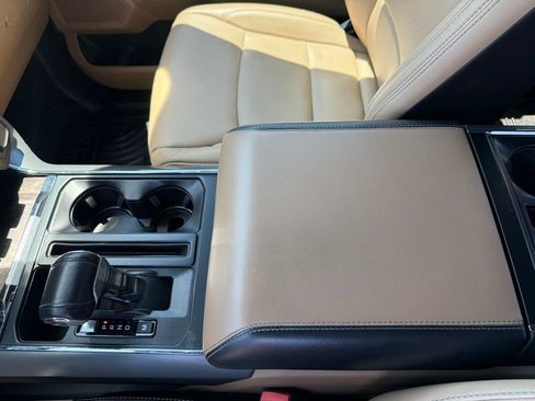Used 2021 Ford F150 Lariat AWD/4WD image 14