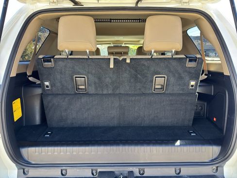 Used 2016 Toyota 4Runner Limited image 12