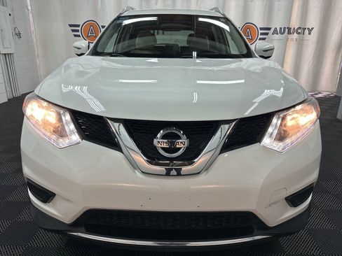 Used 2016 Nissan Rogue SV AWD/4WD image 3
