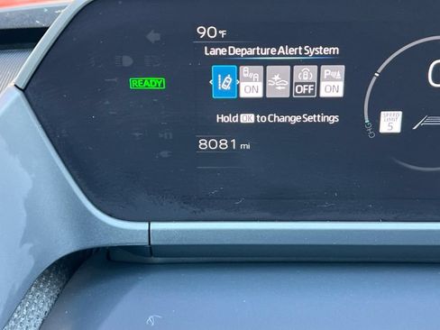 Certified 2025 Toyota bZ4X AWD w/ Weather Package image 28
