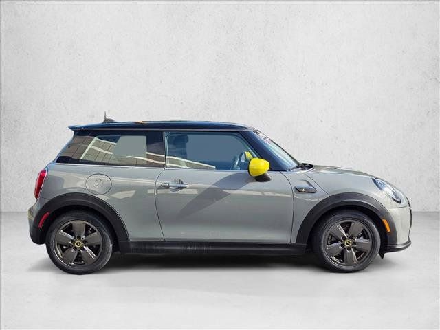 Used 2022 MINI Cooper SE FWD image 4