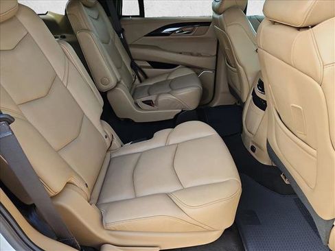 Used 2019 Cadillac Escalade Platinum AWD/4WD image 23
