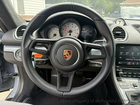 Used 2023 Porsche 718 Cayman GT4 RWD image 16