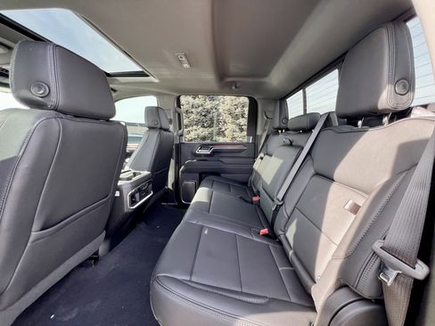 New 2026 GMC Sierra 3500 Denali w/ Denali Reserve Package image 27