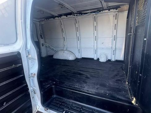 Used 2019 Chevrolet Express 2500 w/ Driver Convenience Package RWD image 20