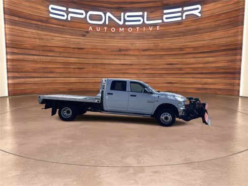Used 2015 RAM 3500 Tradesman w/ Chrome Appearance Group AWD/4WD image 6