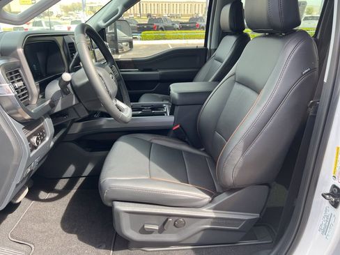 New 2026 Ford F250 Lariat w/ Chrome Package image 13