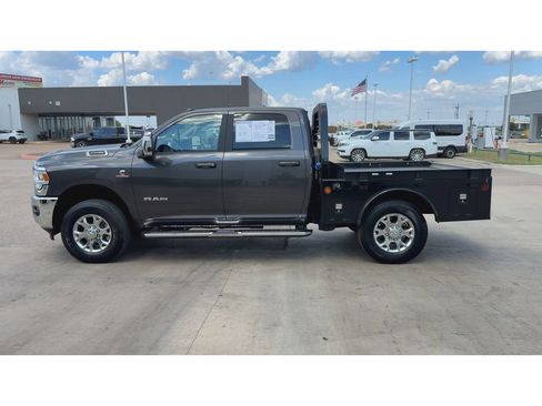 Used 2024 RAM 2500 Laramie AWD/4WD image 5