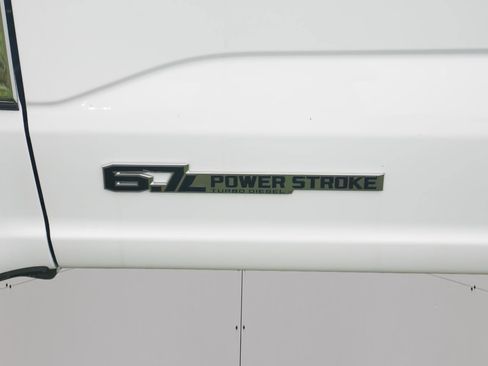 New 2025 Ford F250 XL w/ XL Chrome Package image 44