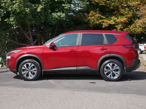 Used 2023 Nissan Rogue SV image 14