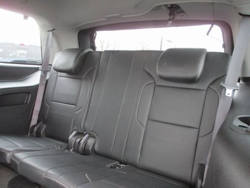 Used 2017 Chevrolet Tahoe LT w/ LT Signature Package image 21