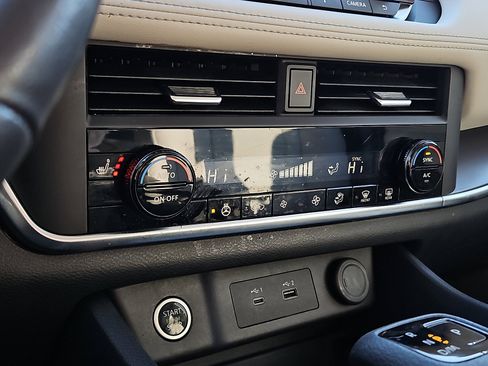 Certified 2023 Nissan Rogue SV w/ SV Premium B Package image 14