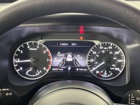 Used 2024 Nissan Rogue SV image 12