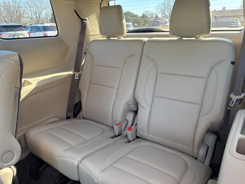 Used 2019 GMC Acadia Denali w/ Technology Package image 14