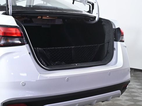 New 2025 Nissan Versa SR w/ Trunk Package FWD image 8