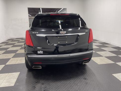 Used 2018 Cadillac XT5 Premium Luxury FWD image 3