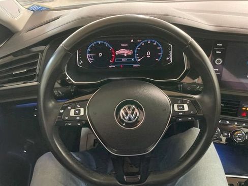 Used 2019 Volkswagen Jetta SEL FWD image 17