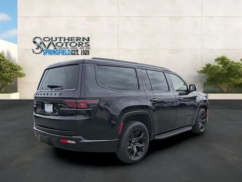 Used 2025 Jeep Wagoneer Series II w/ Convenience Group I AWD/4WD image 32