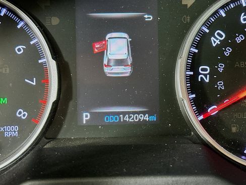 Used 2020 Toyota RAV4 XLE w/ Convenience Package image 19