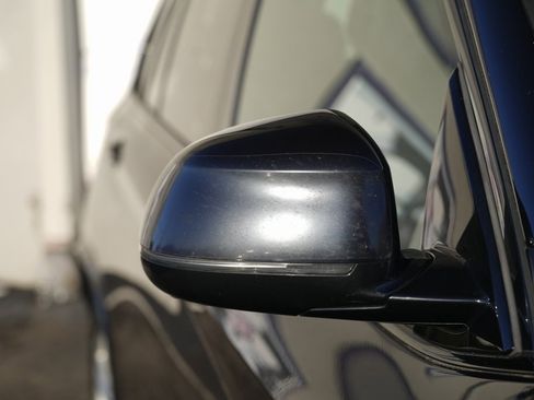 Used 2017 BMW X5 xDrive50i image 9