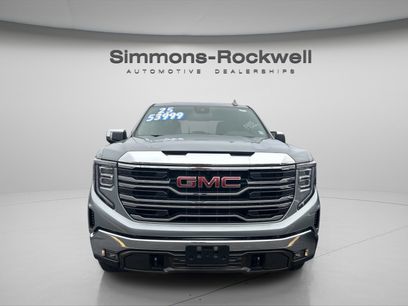 Used 2025 GMC Sierra 1500 SLT w/ SLT Premium Package